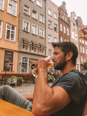 1+yLiJ7zQ3CKHJOmM+rPSw-2